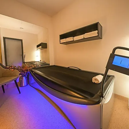 Atlantis Ξενοδοχείο 4*