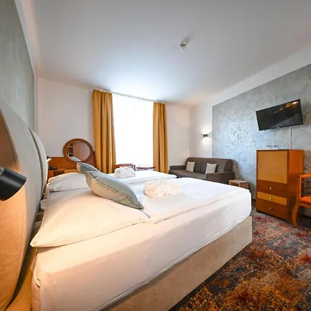 Atlantis 4* Rozdrojovice