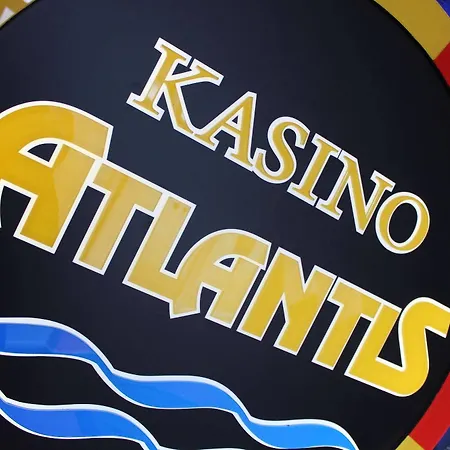 Atlantis 4*