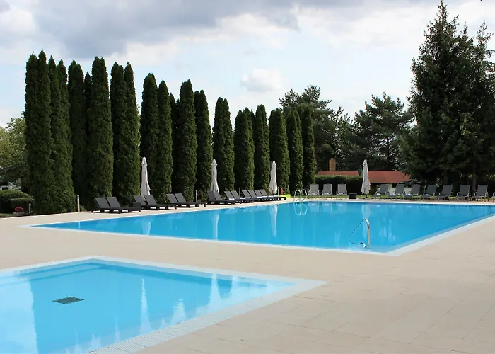 Atlantis Hotel 4*